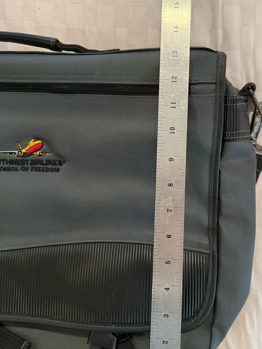 Southwest Airlines Air-Tex Laptop Briefcase Messenger Bag Gray Travel Carry-On